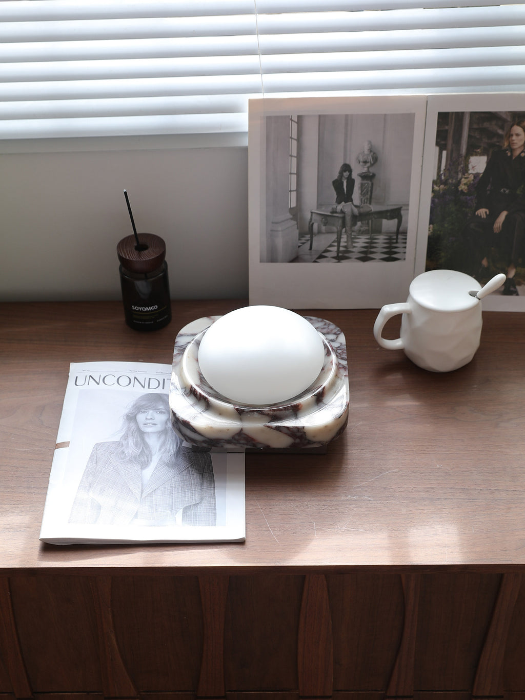 Minimal Rechargeable Table Lamp for Bedside Desk Bar Hotel Lobby