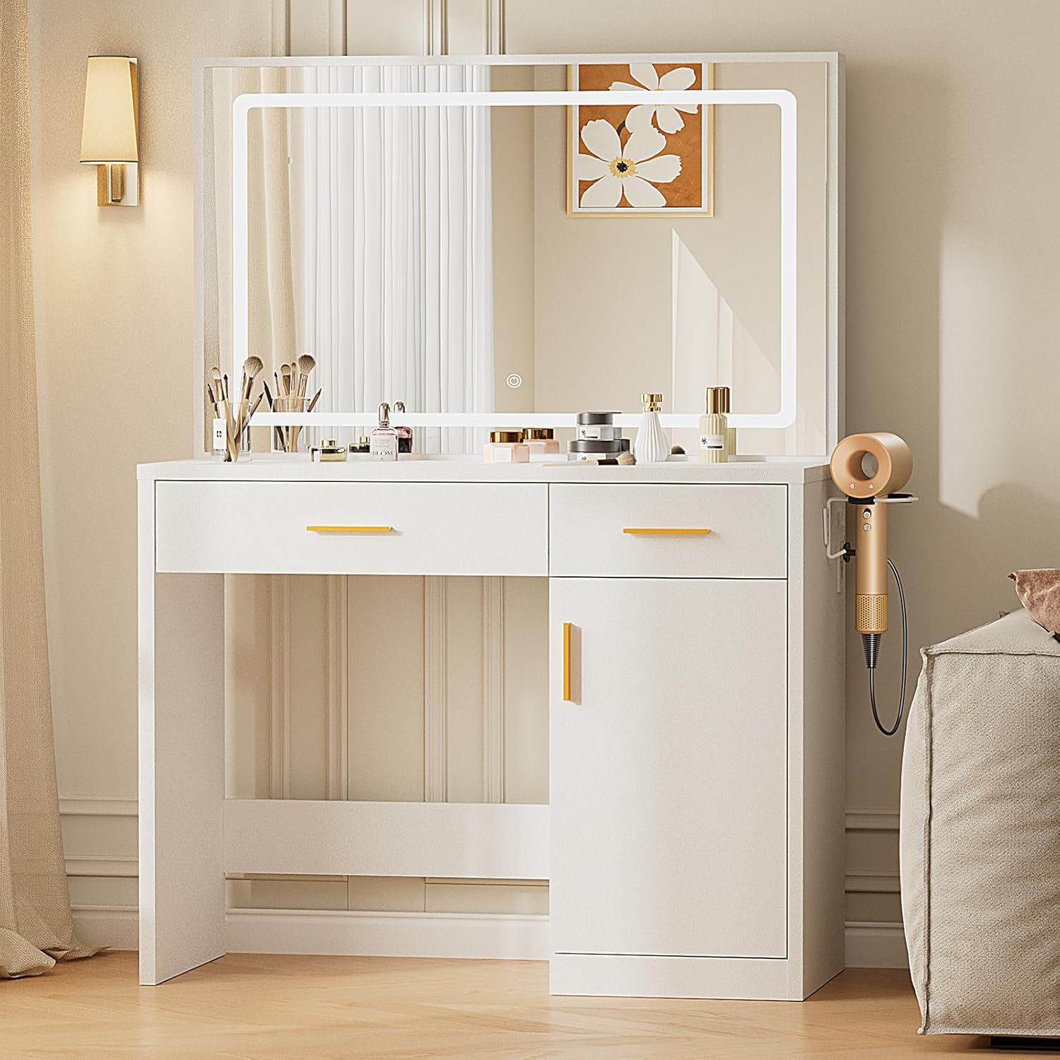 Dressing tablewith 35.4" LED Mirror and LightsMakeup Vanity Table